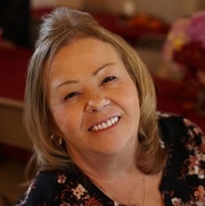 Meet your Posher, Debra